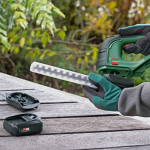 BOSCH Souprava akumulátorových nůžek na keře a na trávu AdvancedShear 18V-10
