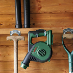 BOSCH Akumulátorový foukač na listí UniversalLeafBlower 18V-130